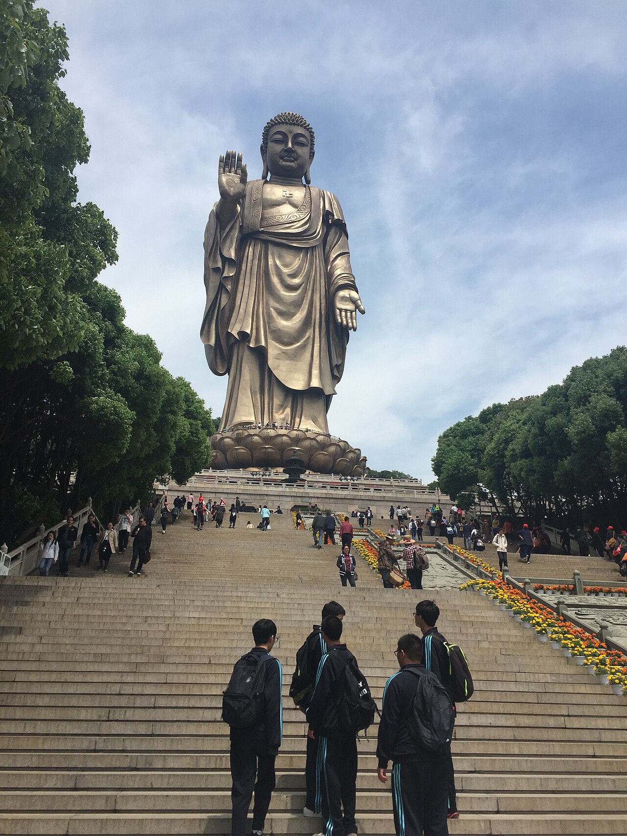 Eighty-eight metres of bronze